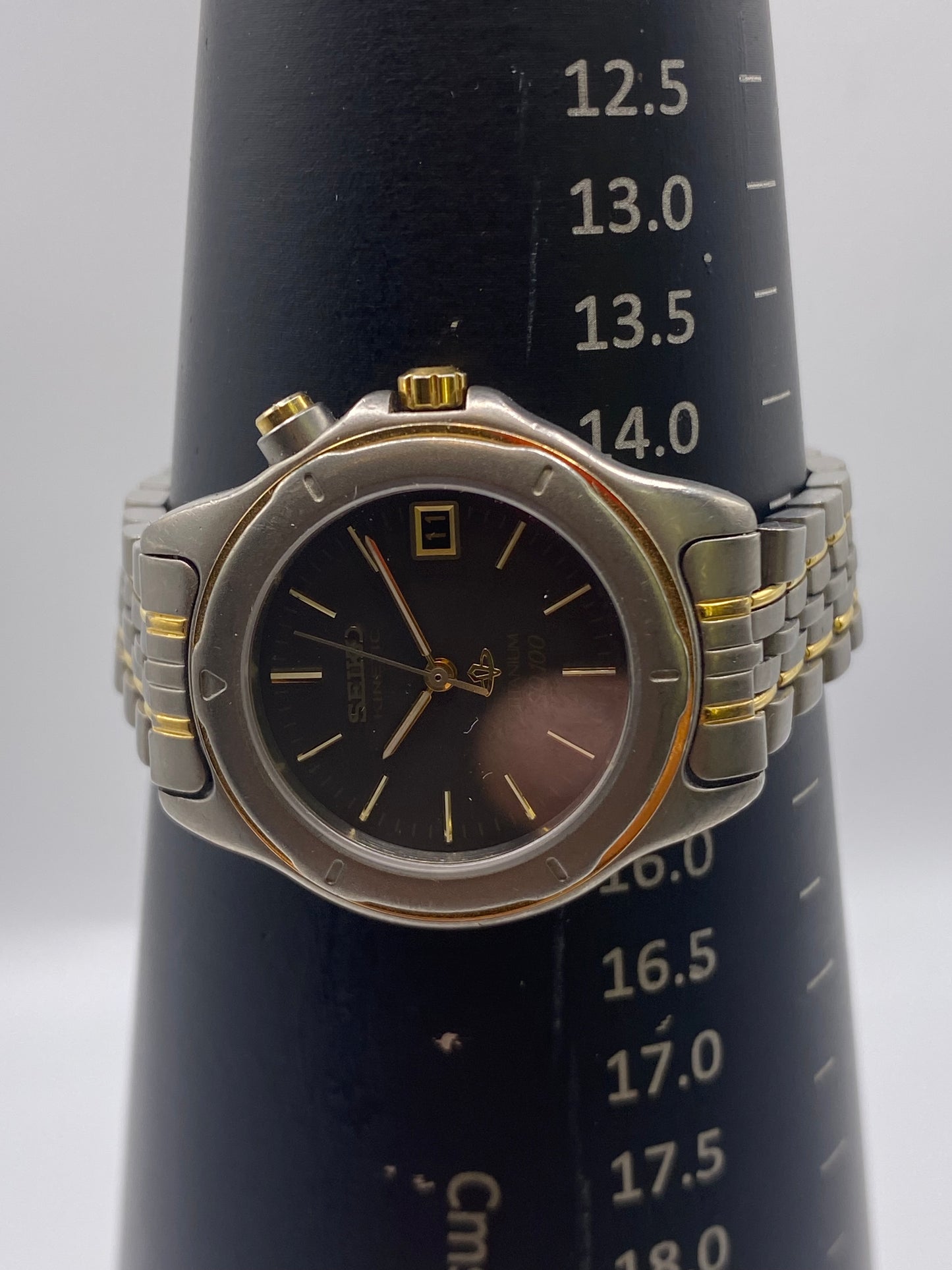 Seiko Kinetic Ladies Sports Watch With Box & Extra Links