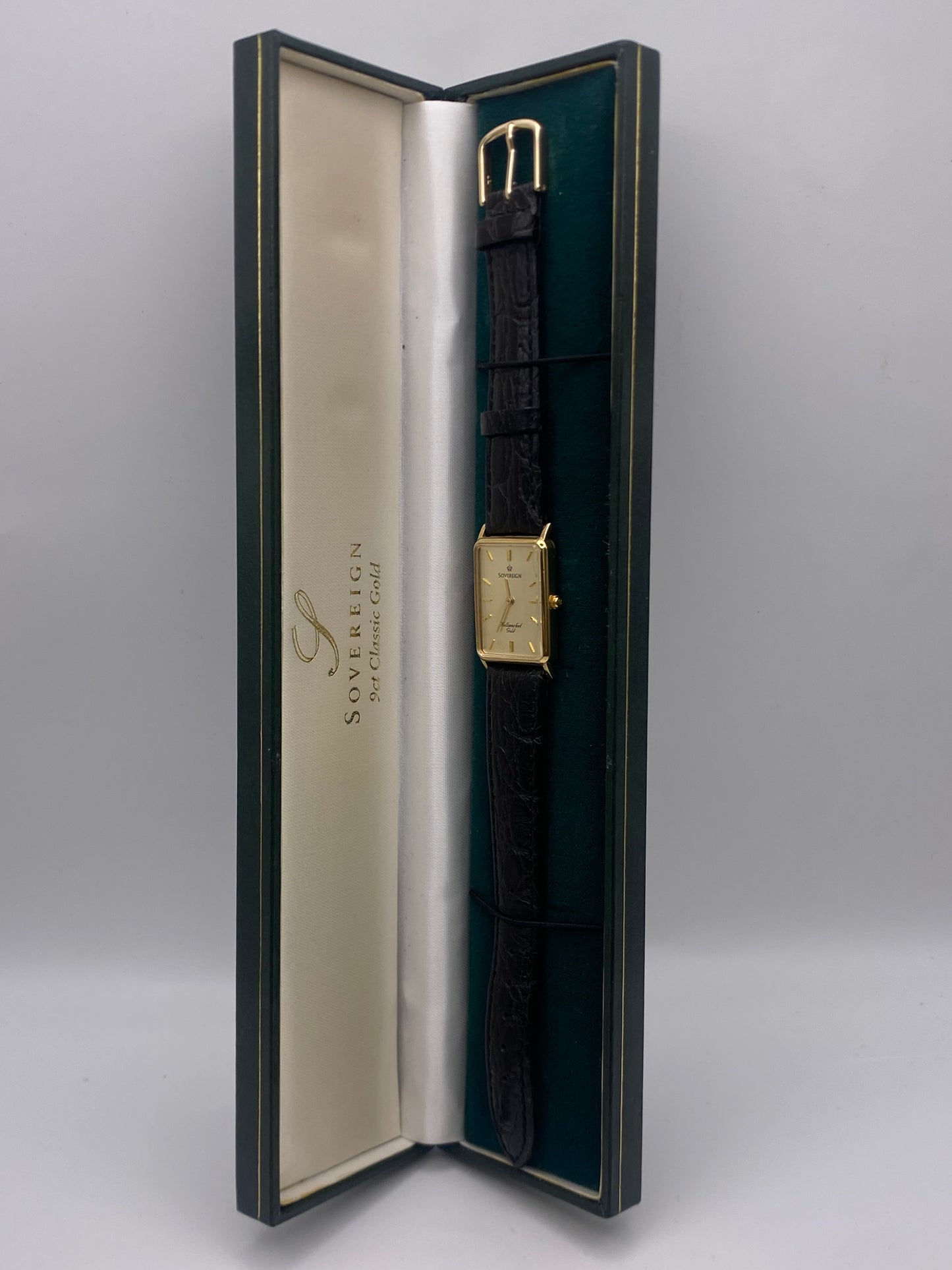 Gents Size Sovereign 9ct Gold Quartz Tank Watch With Box