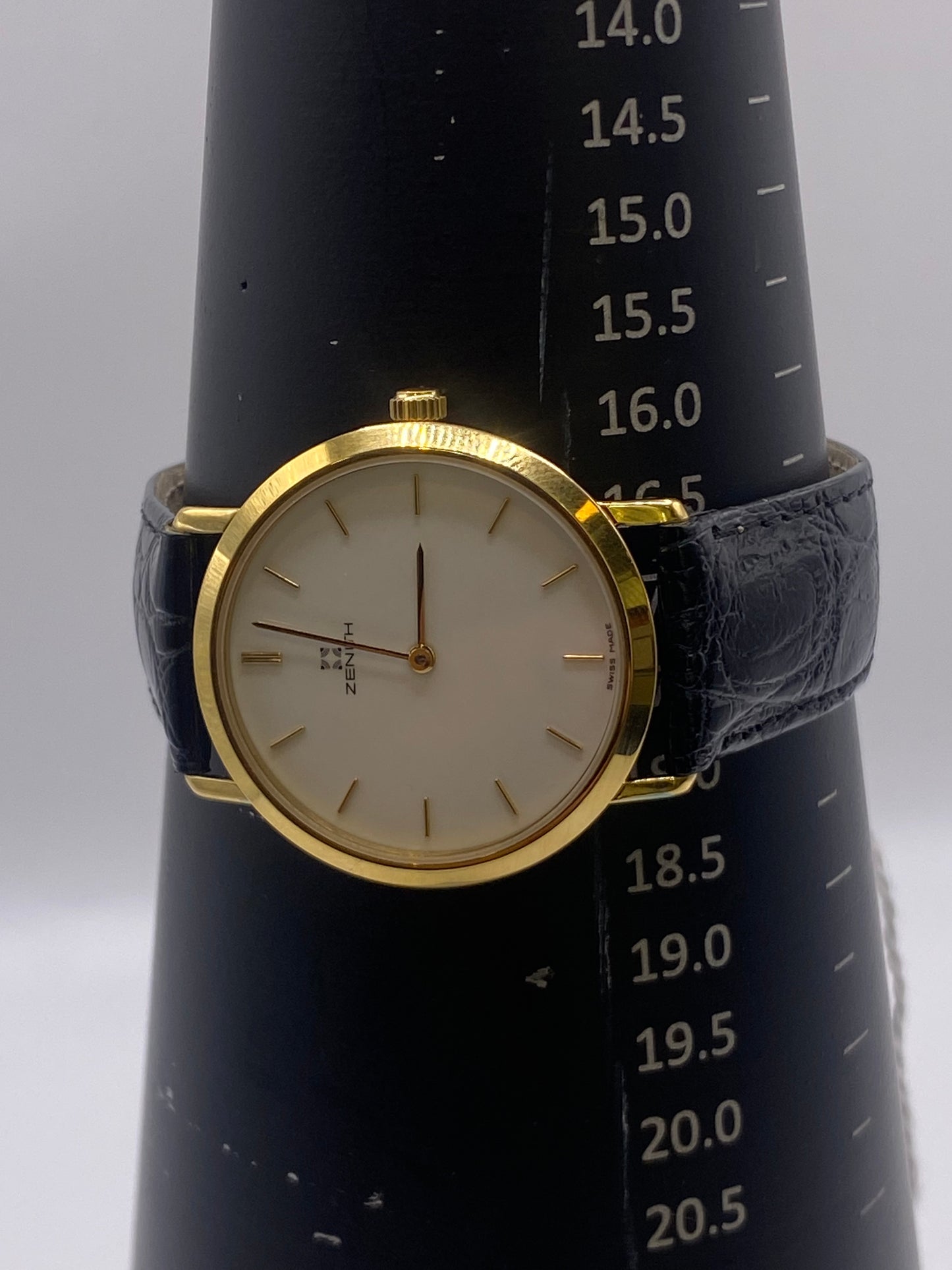 Vintage Zenith Manual Wind Mechanical Gold Plated Dress Watch With Box & Papers
