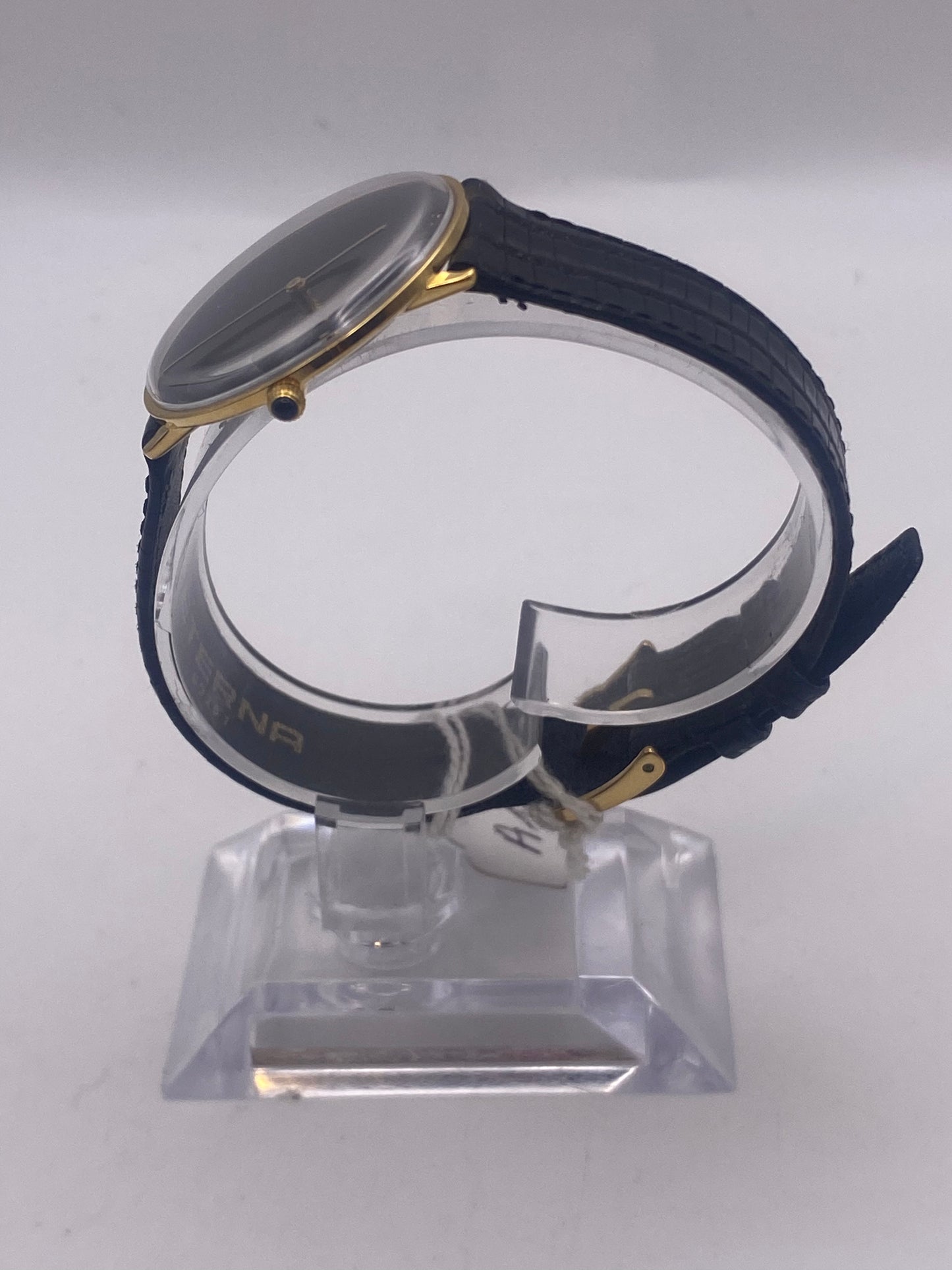 Vintage Gents Quartz Onyx Dial Gold Plated Dress Watch