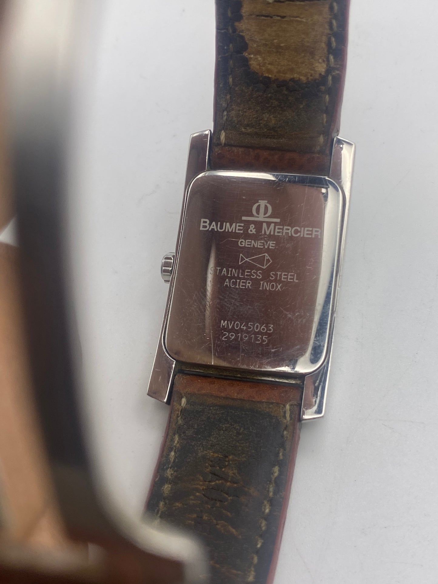 Gents Baume & Mercier Quartz Stainless Steel Quartz Tank Dress Watch