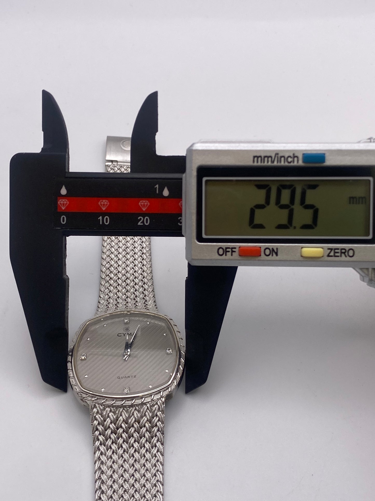 Vintage Cyma Gents Quartz Stainless Steel Dress Watch