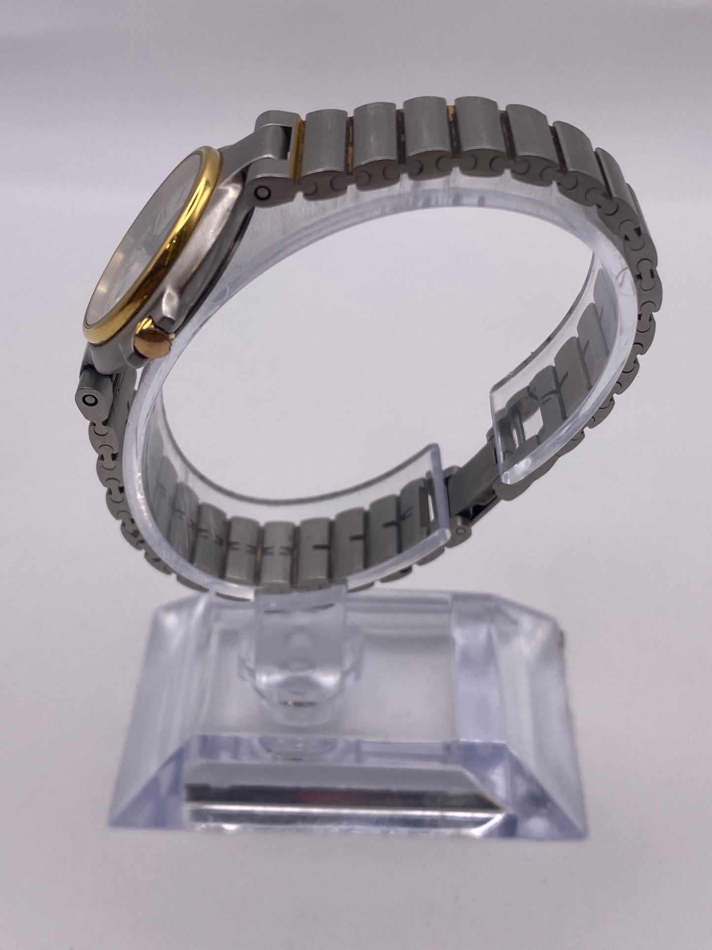 Vintage Ladies Dunhill White Dial Two Tone Quartz Dress Watch With Extra Links