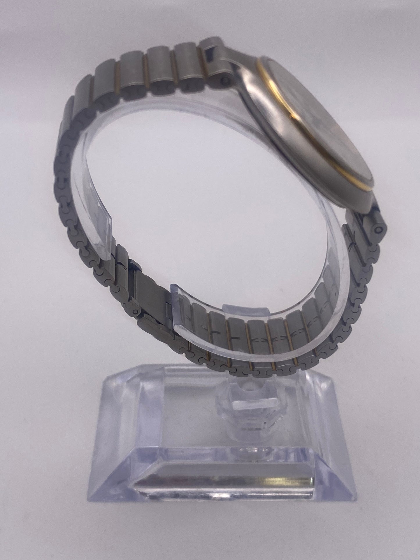 Gents Dunhill White Dial Quartz Stainless Steel Dress Watch