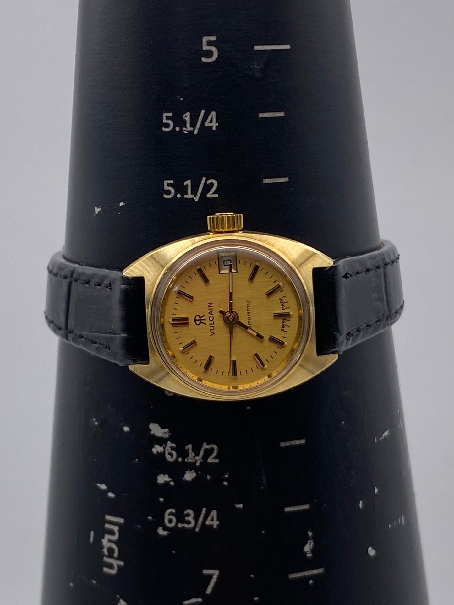VULCAIN Auto Gold Dial