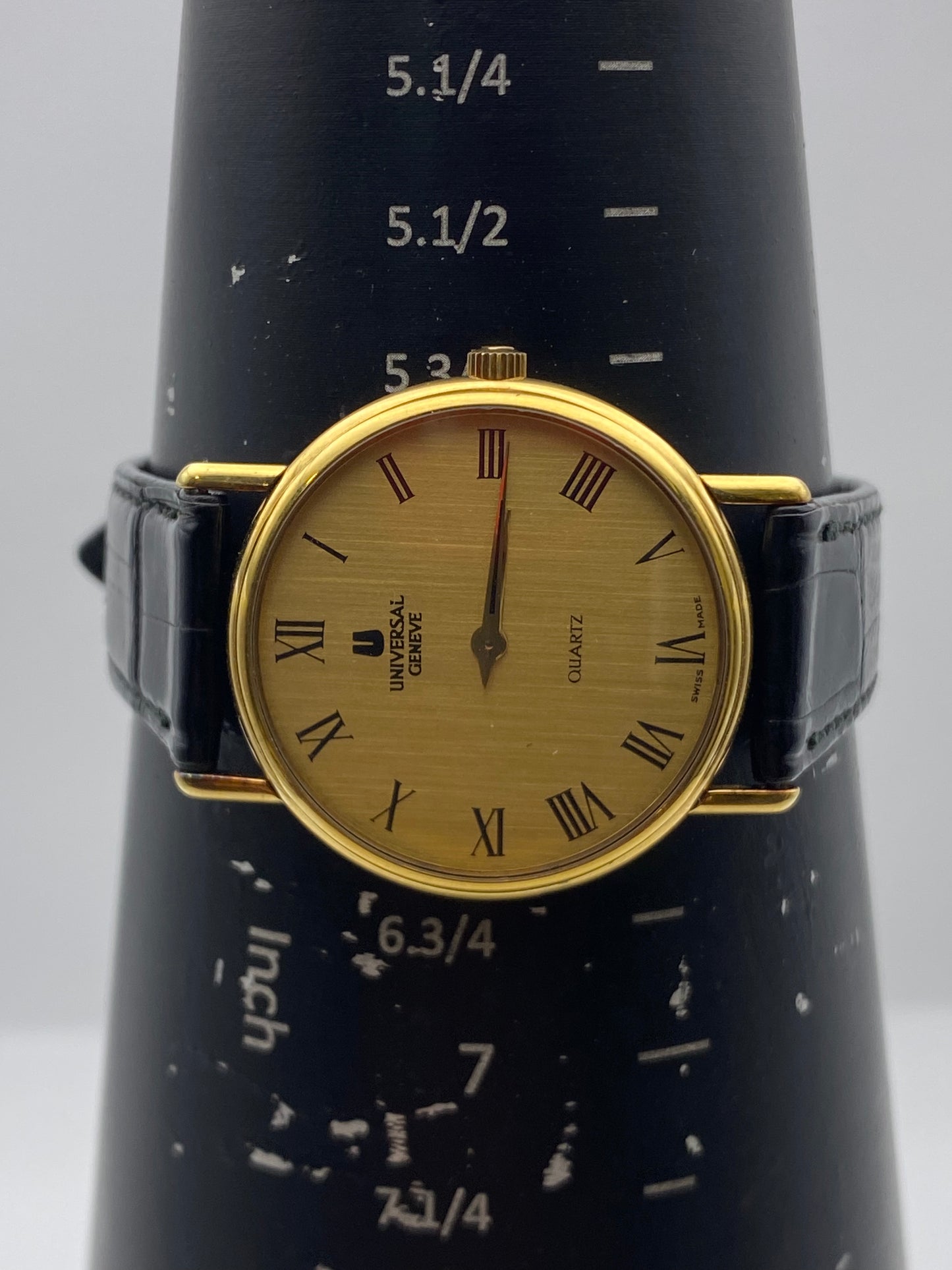 Vintage Universal Geneve Quartz Stainless Steel Gold Plated Dress Watch Box & Papers