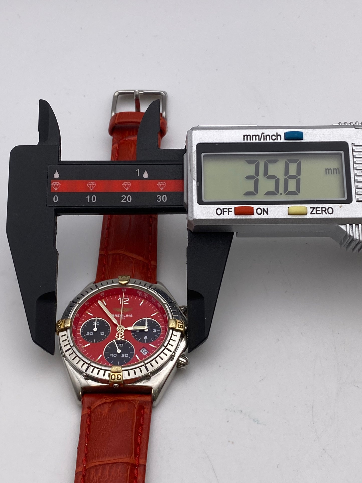 Vintage Gents Breitling Sextant Quartz Chronograph Red Dial