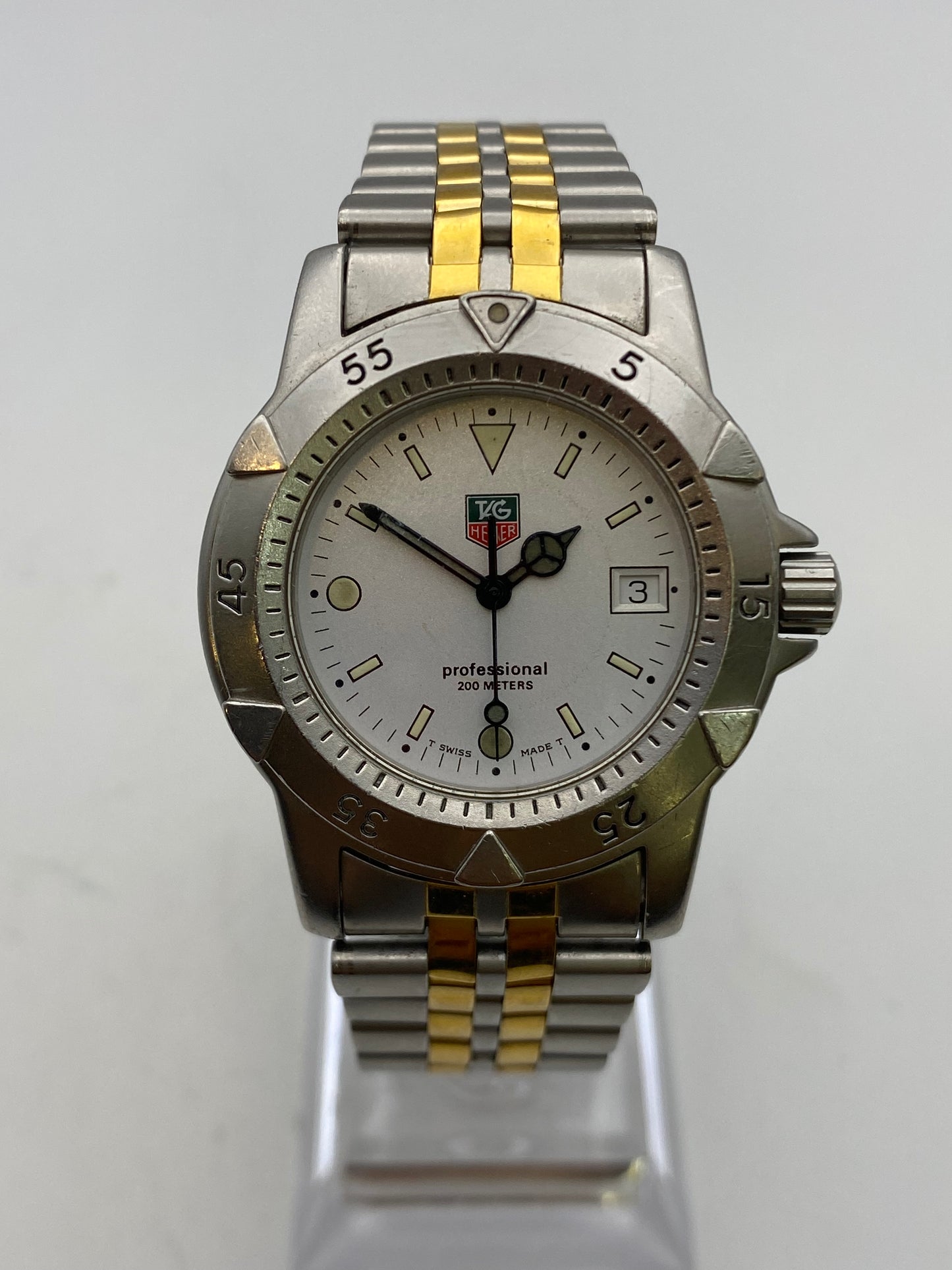 Tag Heuer Professional 1500 Series Quartz Gents Size With Travel Pouch