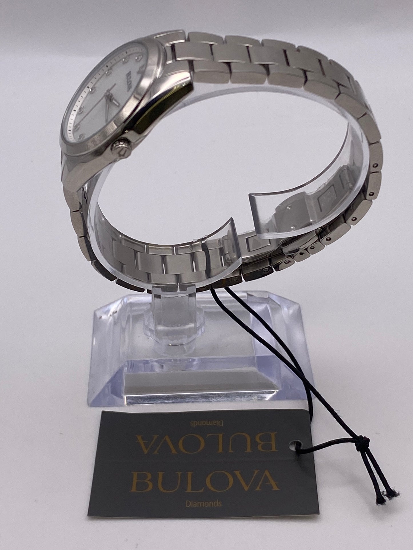 Ladies Bulova Quartz Dress Watch Mother Of Pearl & Diamonds
