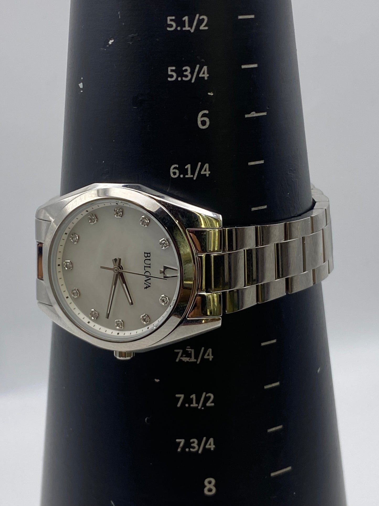 Ladies Bulova Quartz Dress Watch Mother Of Pearl & Diamonds