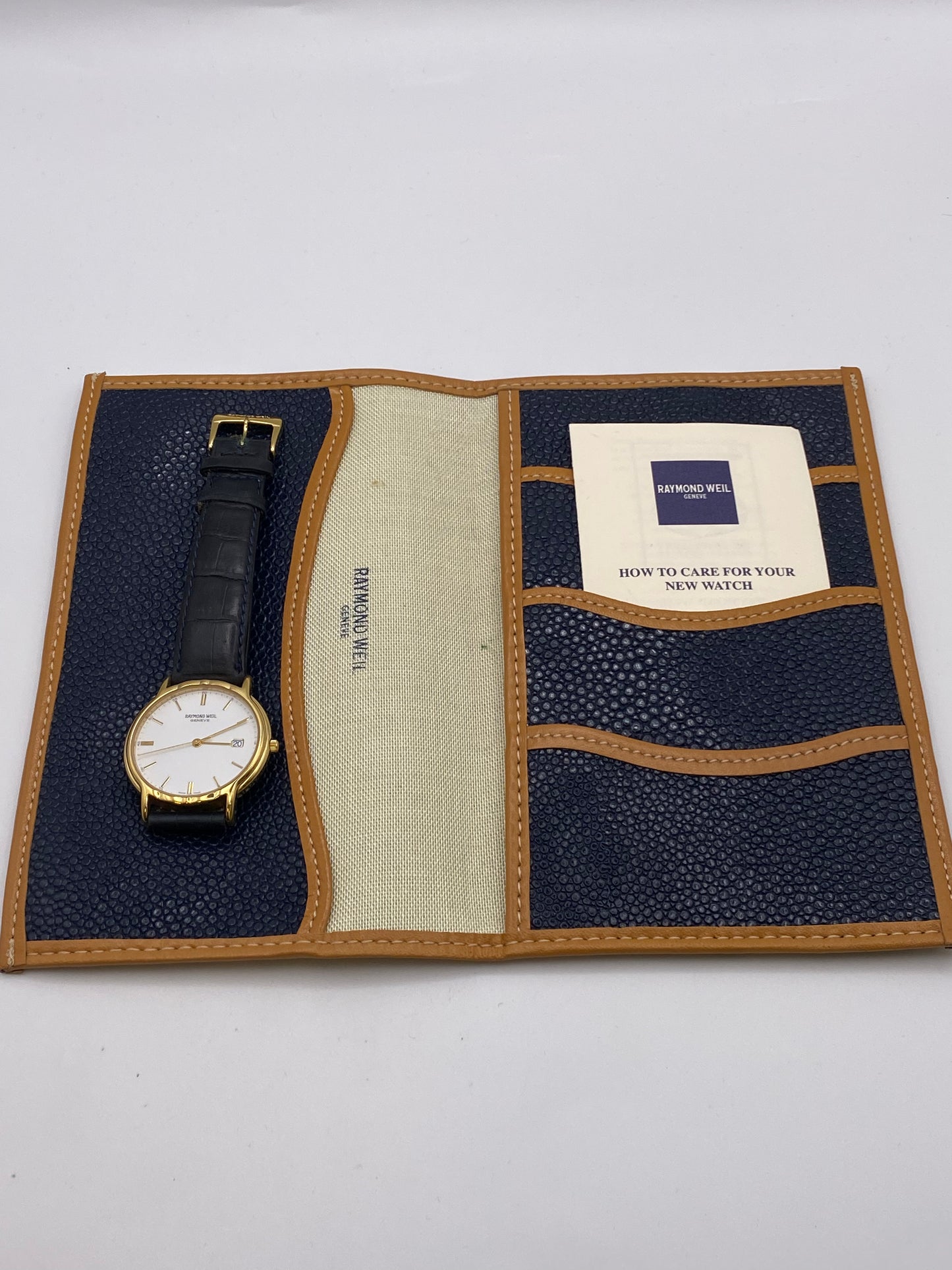 Raymond Weil Gold Plated Quartz Gents Dress Watch Ref 5543 With Pouch