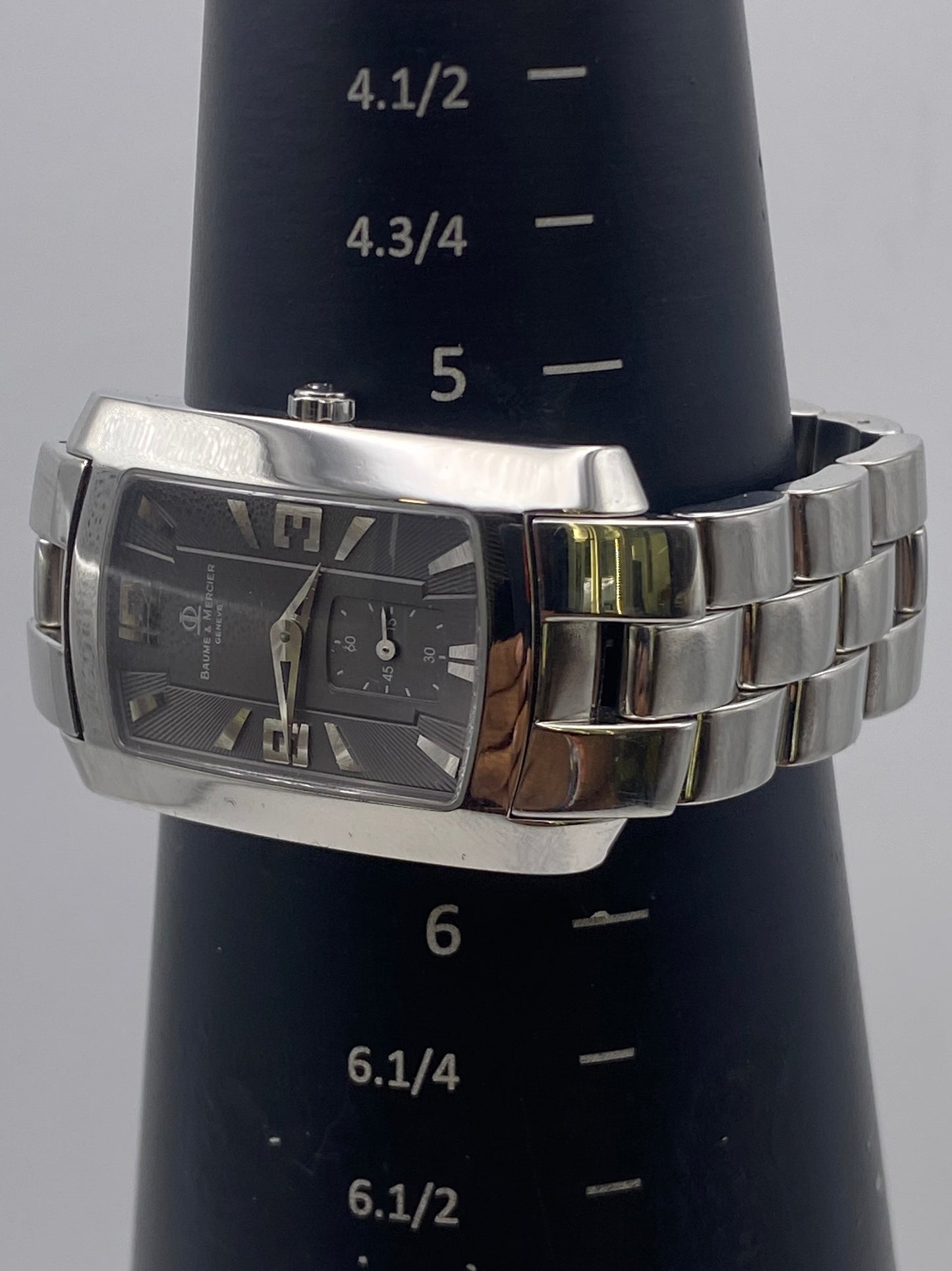 Gents Baume & Mercier Black Dial Quartz Dress Watch With Box