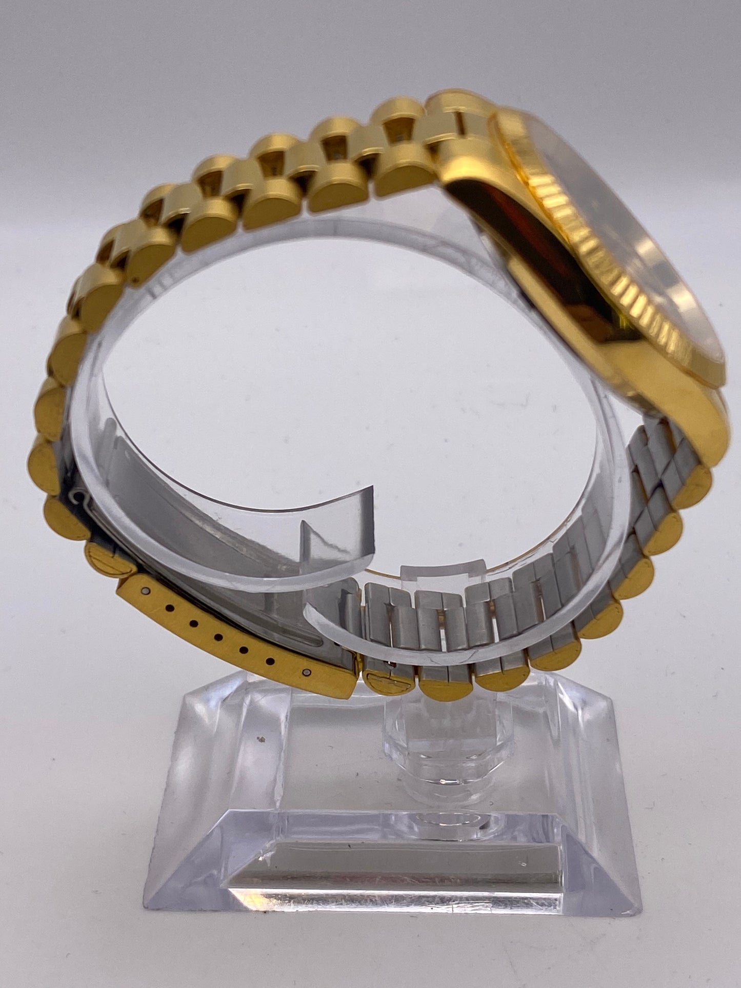 Vintage Gents Gruen Day Date Quartz Gold Plated Dress Watch With Box