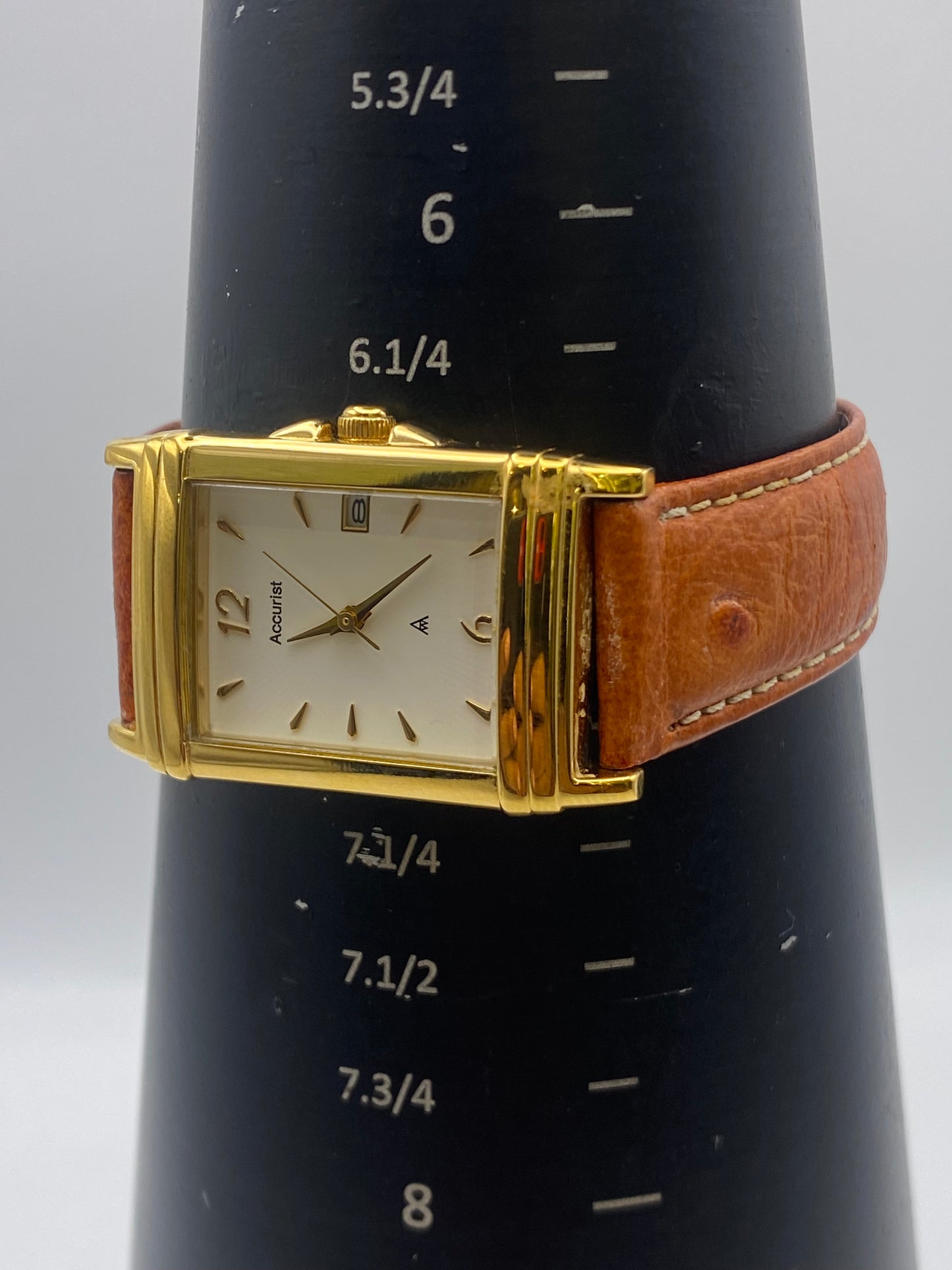 Gents Accurist Tank Quartz Gold Plated Dress Watch & Box