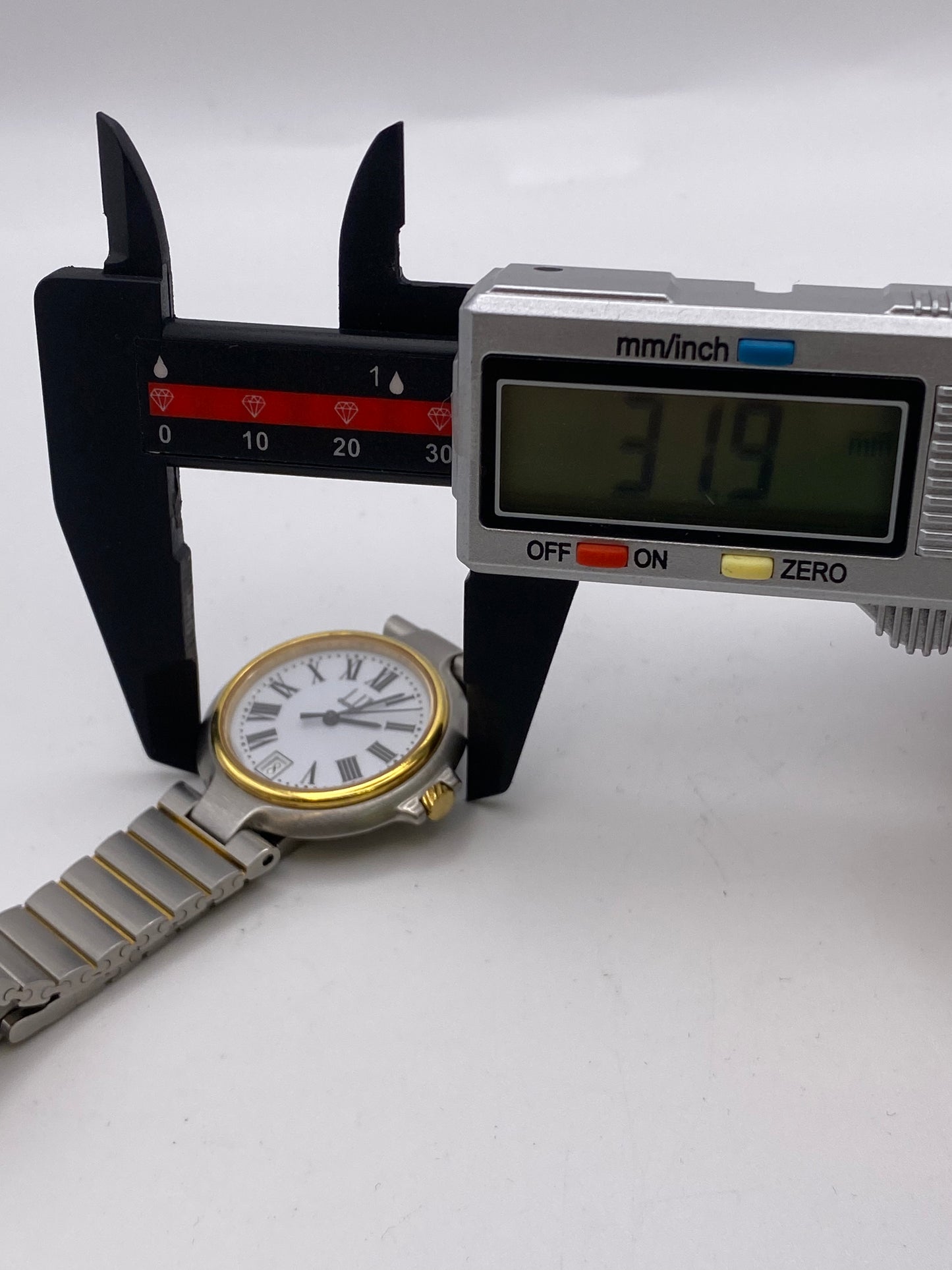Dunhill Two Tone Gents Quartz  Dress Watch With Box
