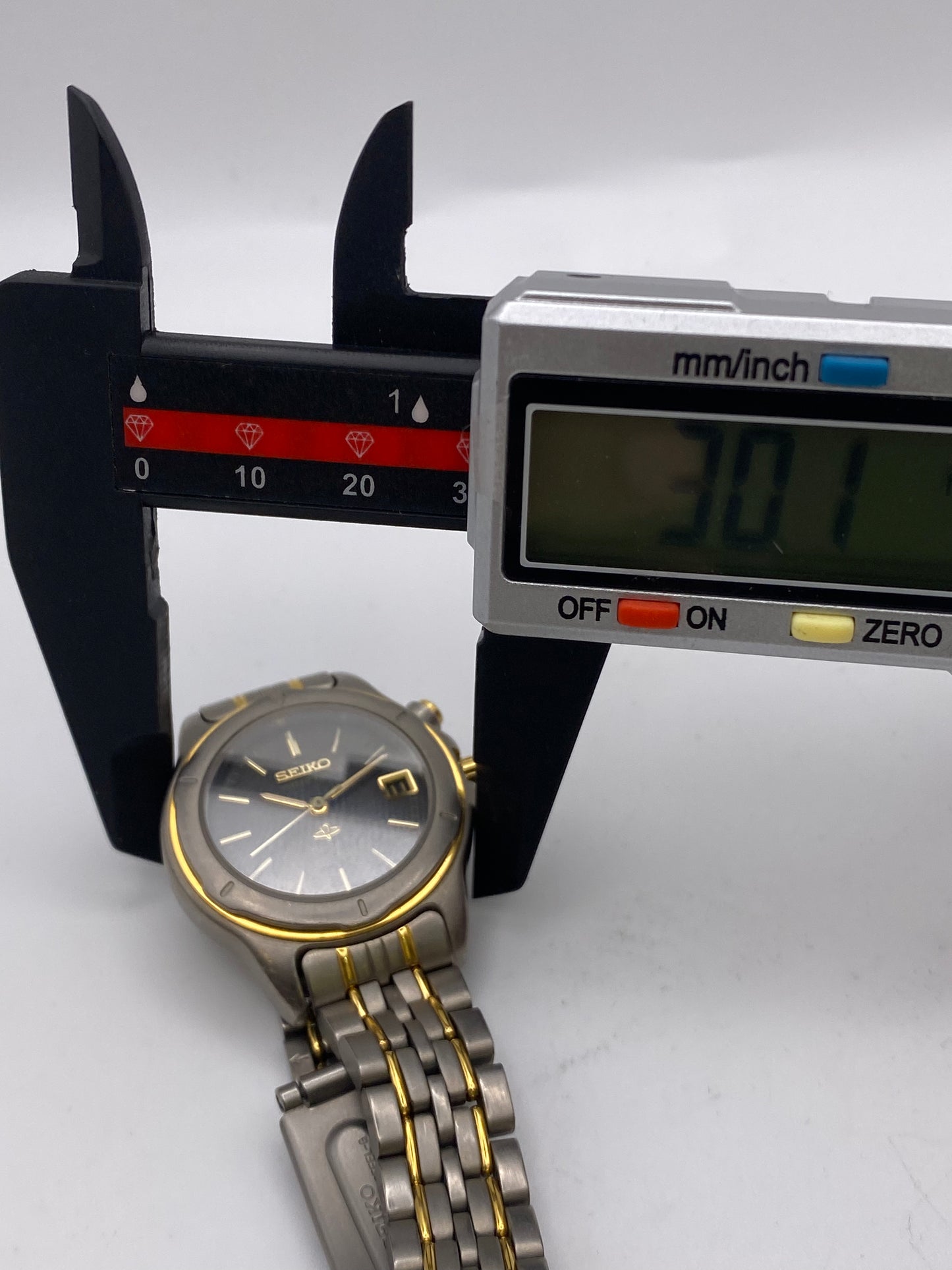 Seiko Kinetic Ladies Sports Watch With Box & Extra Links