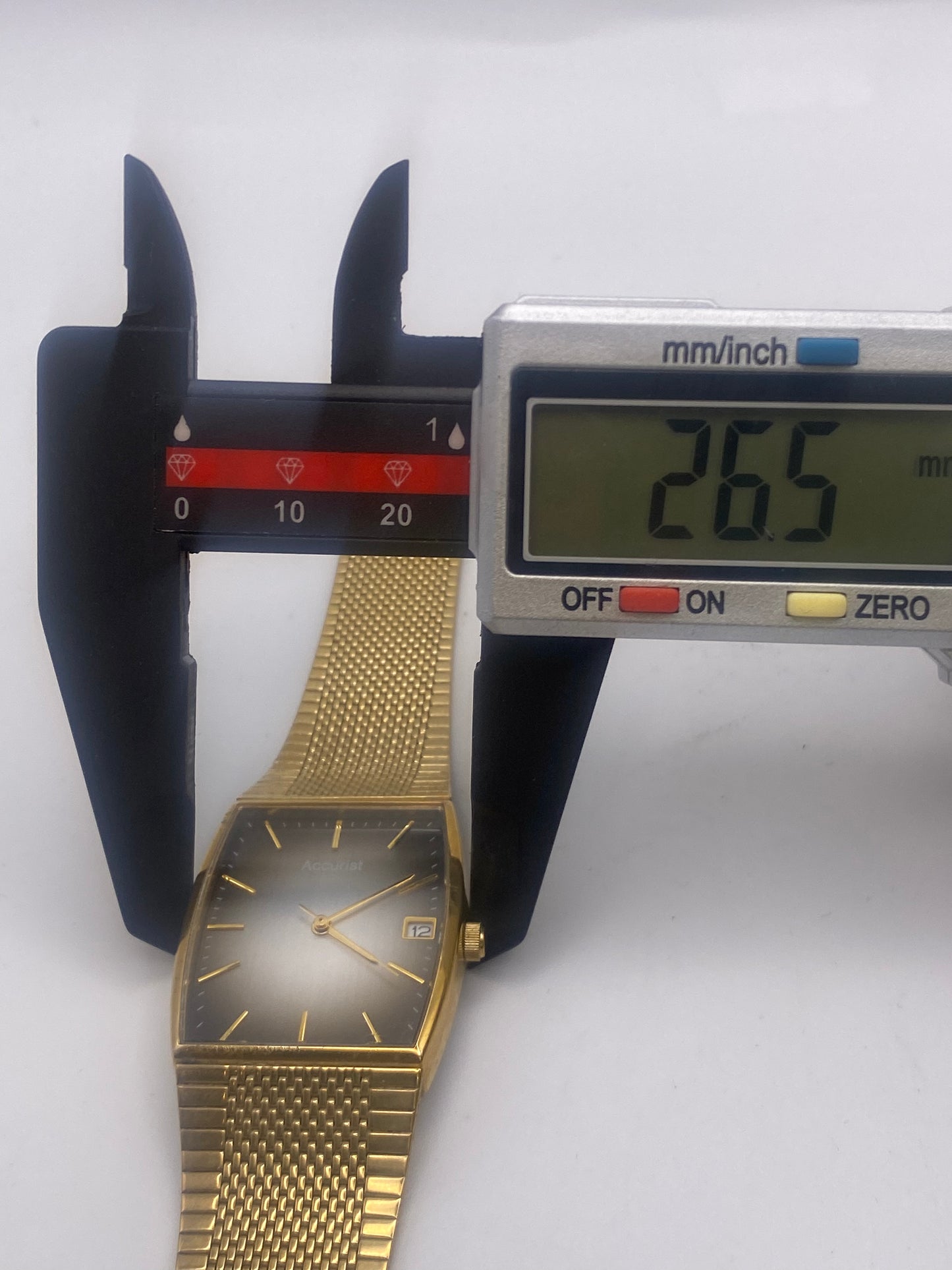 Vintage Gents Accurist Gradient Dial Quartz Dress Watch With box