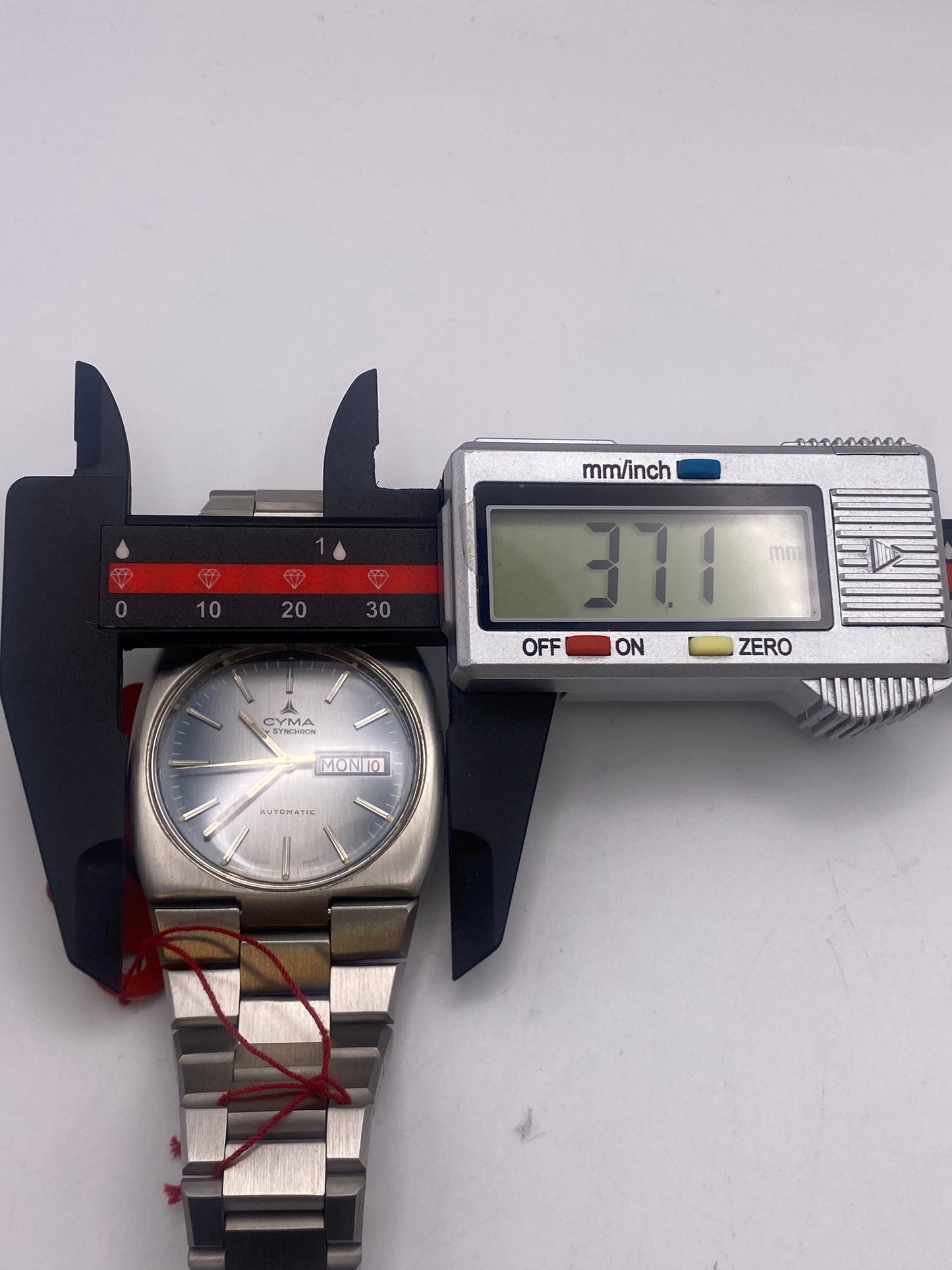 Vintage Unworn Cyma Synchron Automatic Mechanical Watch With Box & Tag