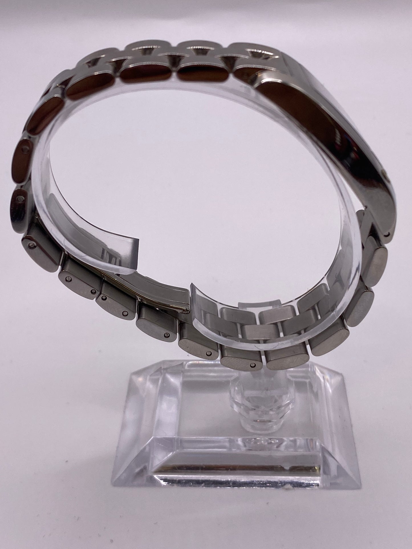 Baume & Mercier Black Dial Stainless Steel Quartz Dress Watch With Box.