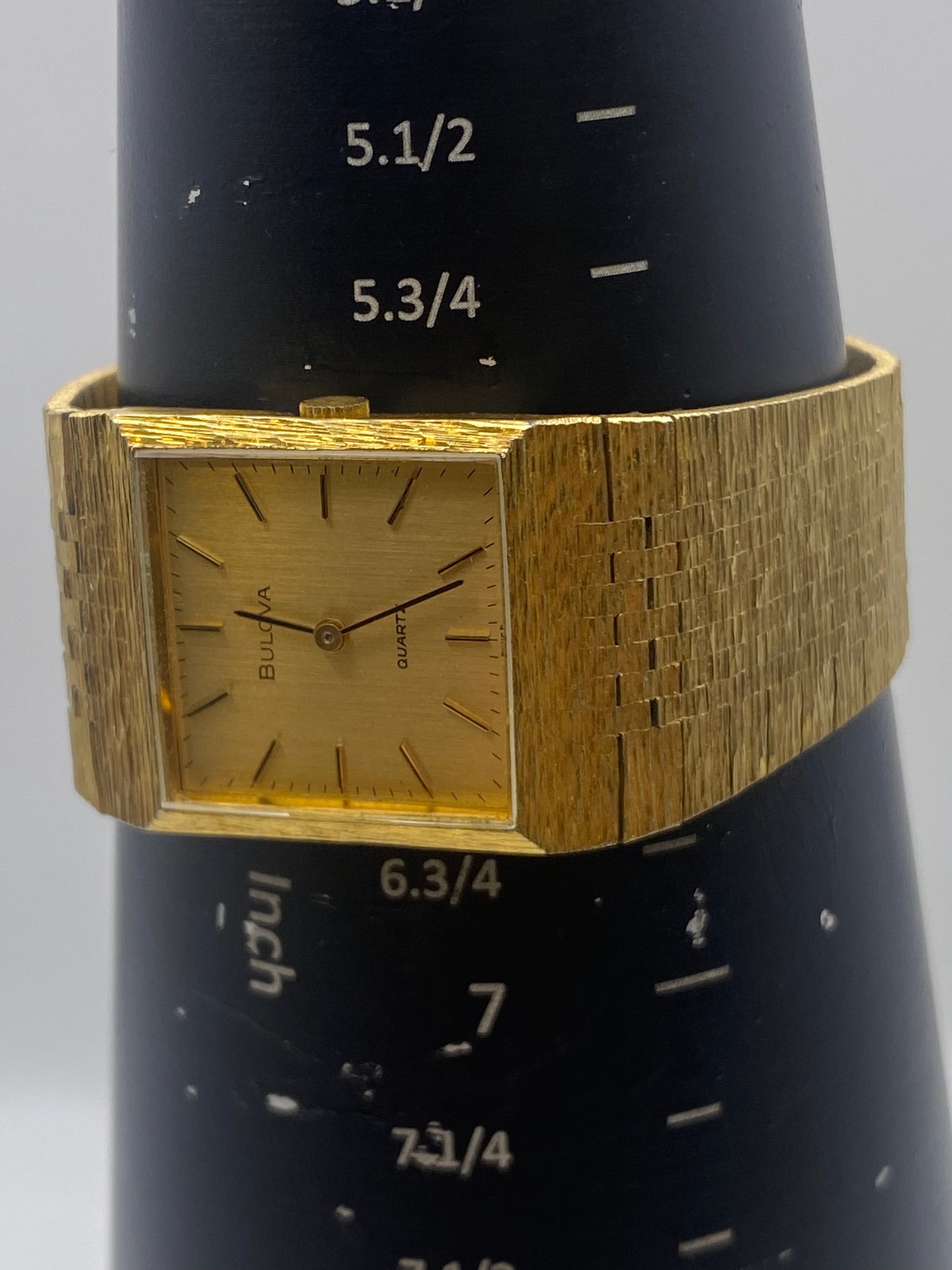 Vintage Gents Bulova Gold Plated Quartz Dress Watch