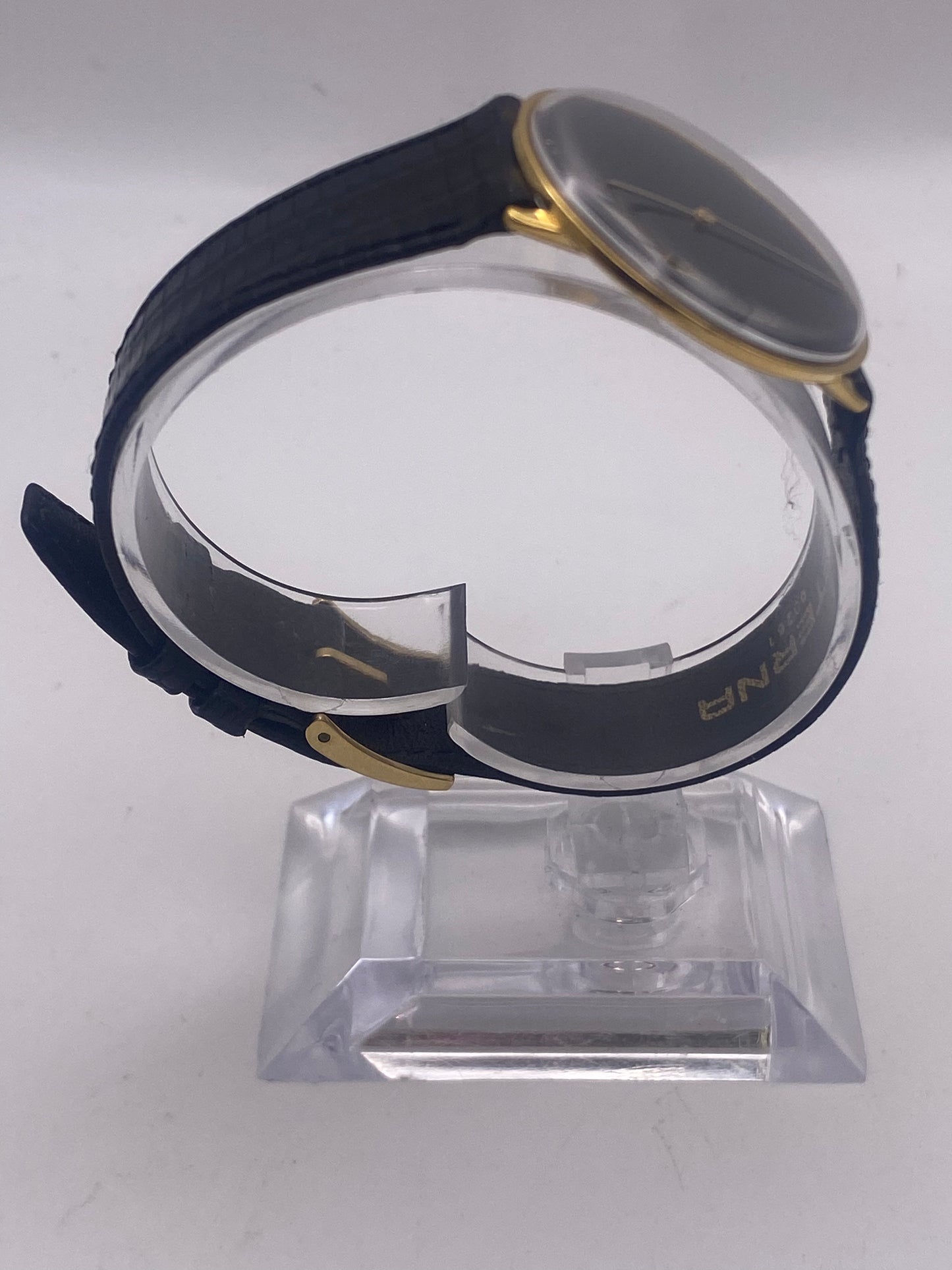 Vintage Gents Quartz Onyx Dial Gold Plated Dress Watch