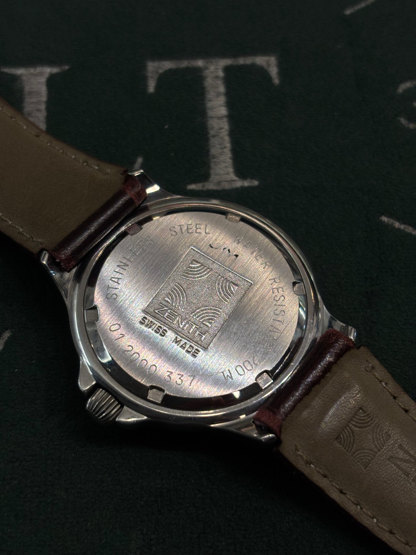 Vintage Gents Zenith Defy Quartz