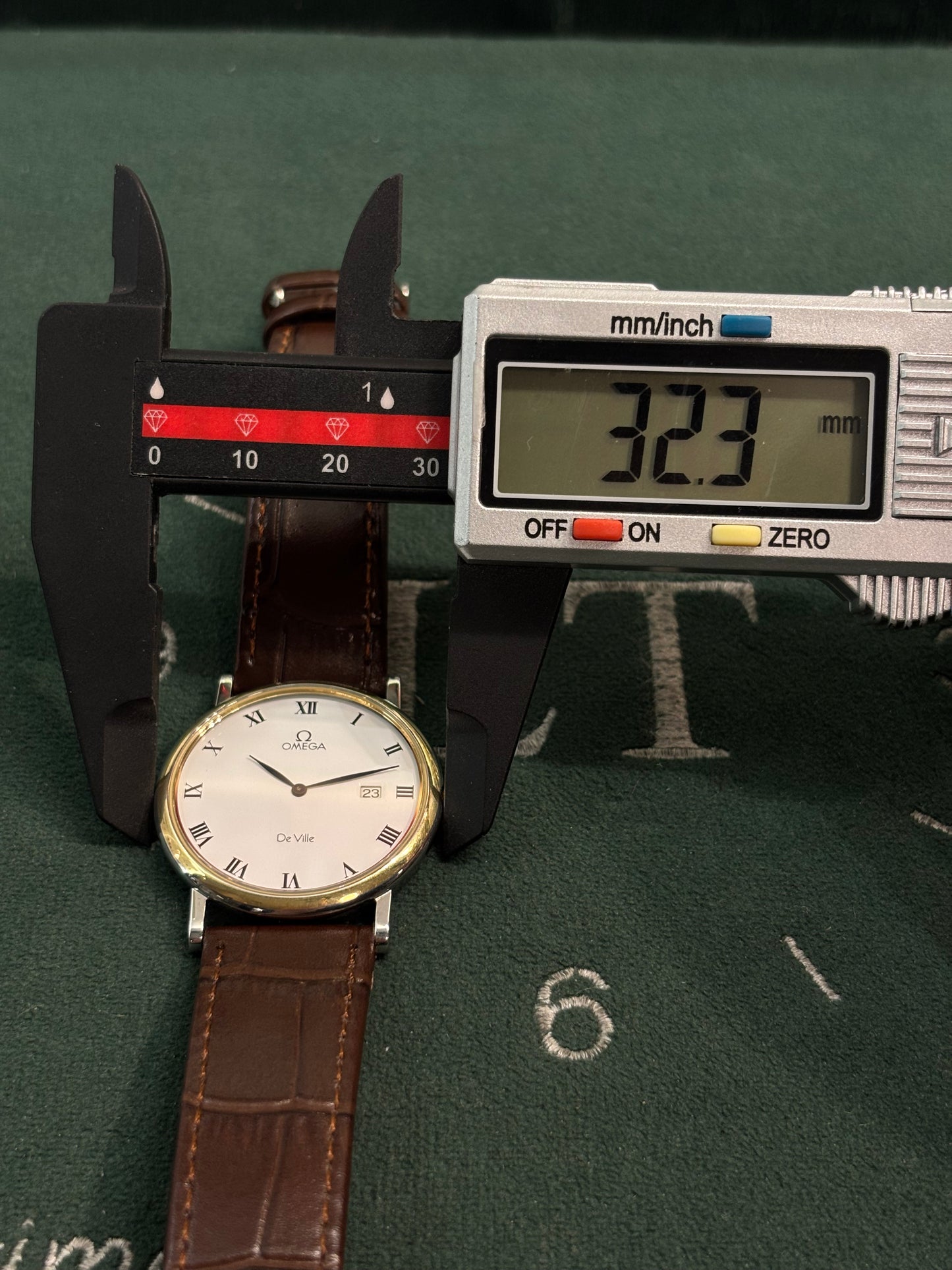 Vintage Gents Quartz Omega De Ville