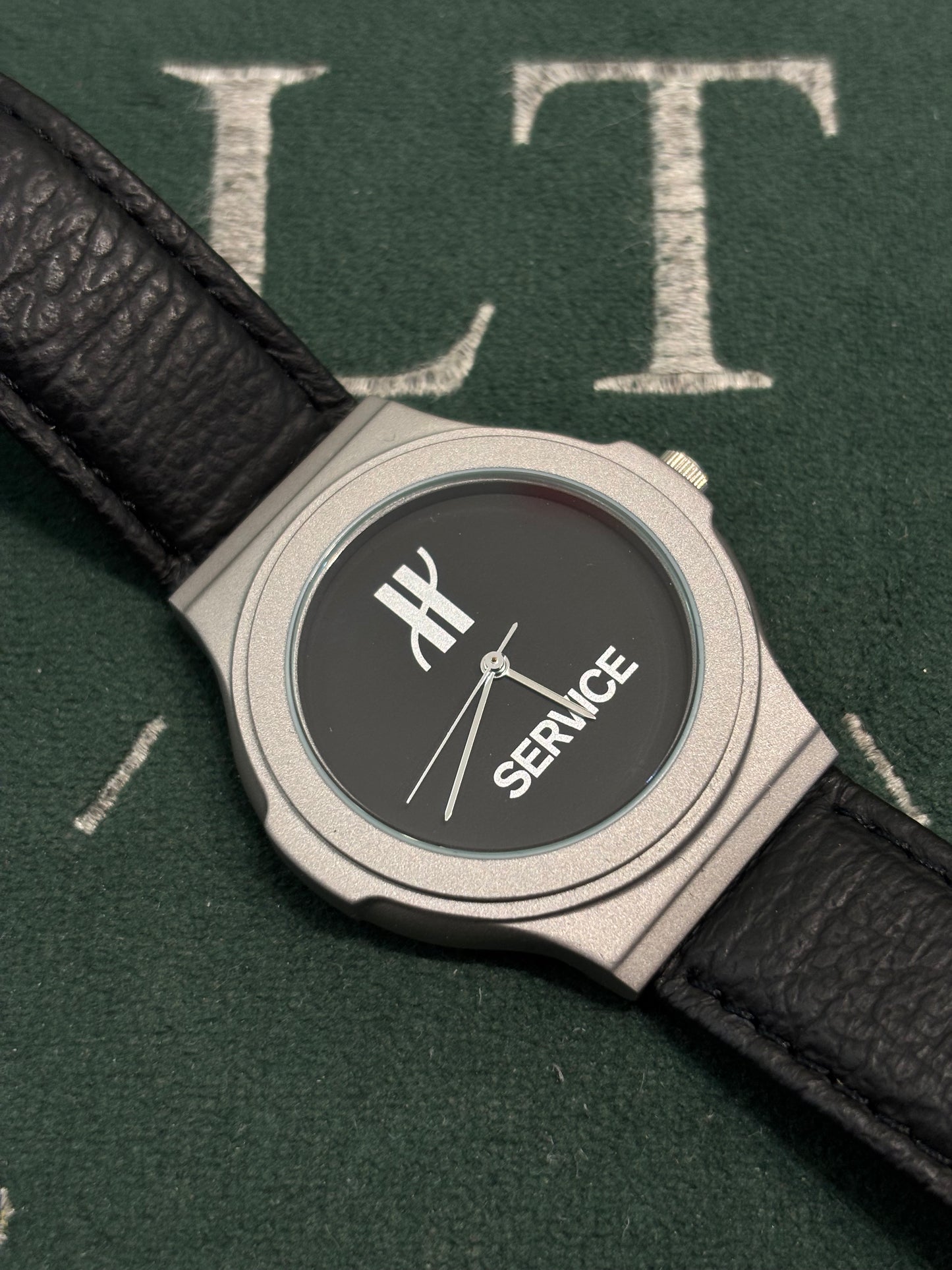 Vintage Gents Quartz Hublot Service Watch
