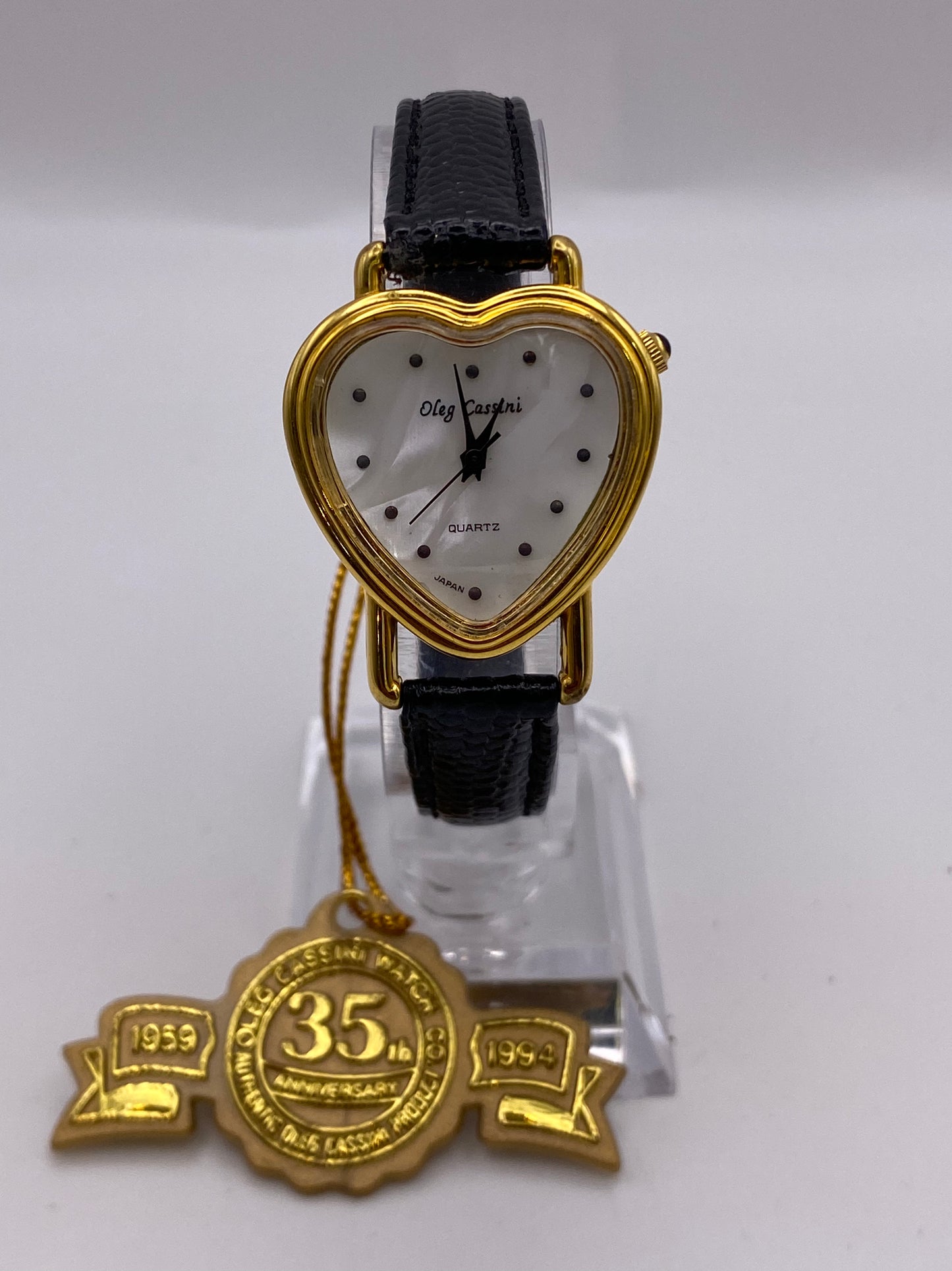 Vintage Oleg Cassini Quartz Mother Of Pear Dial Quartz Dress Watch With Box & Tag