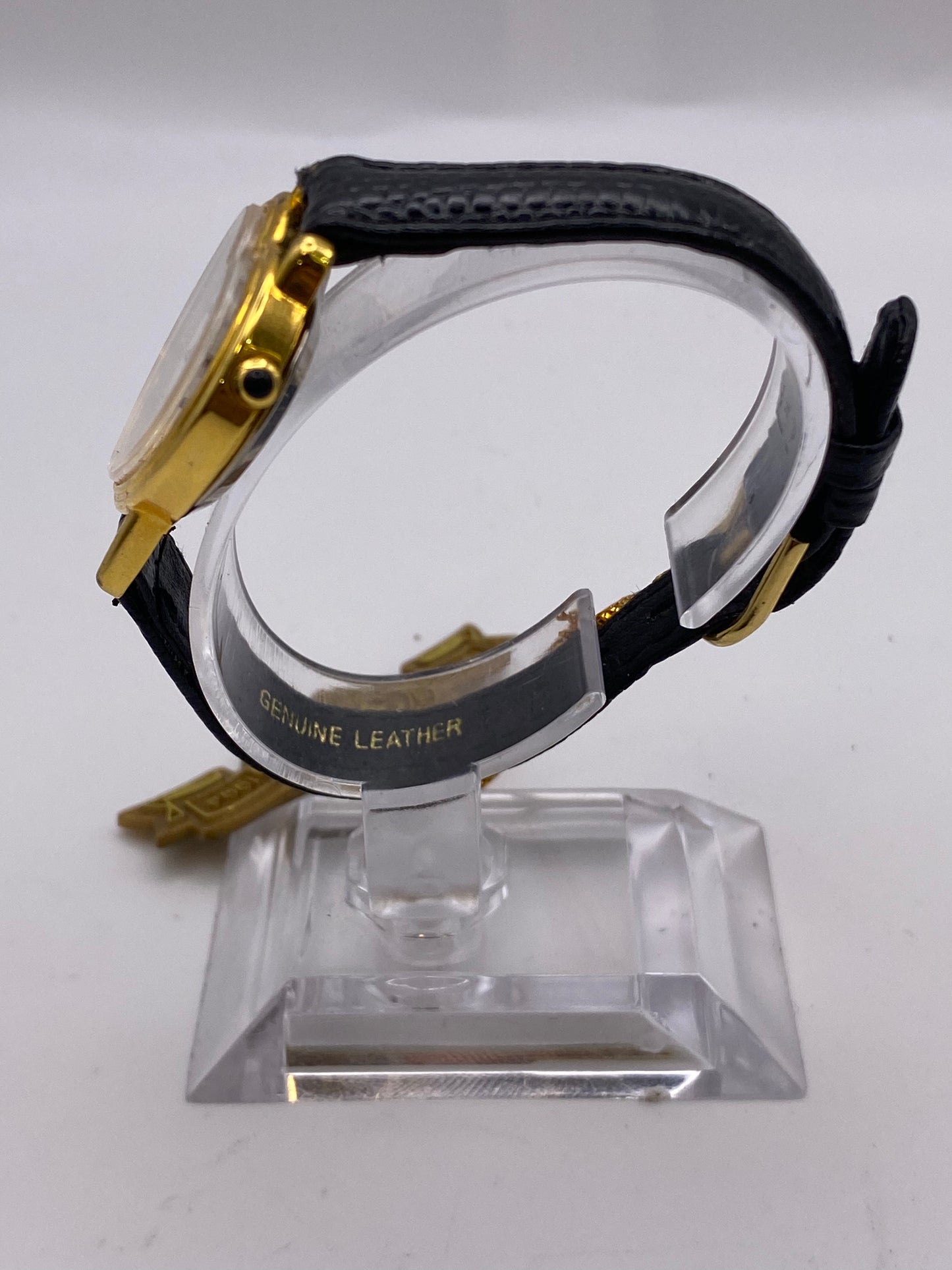 Vintage Oleg Cassini Quartz Mother Of Pear Dial Quartz Dress Watch With Box & Tag