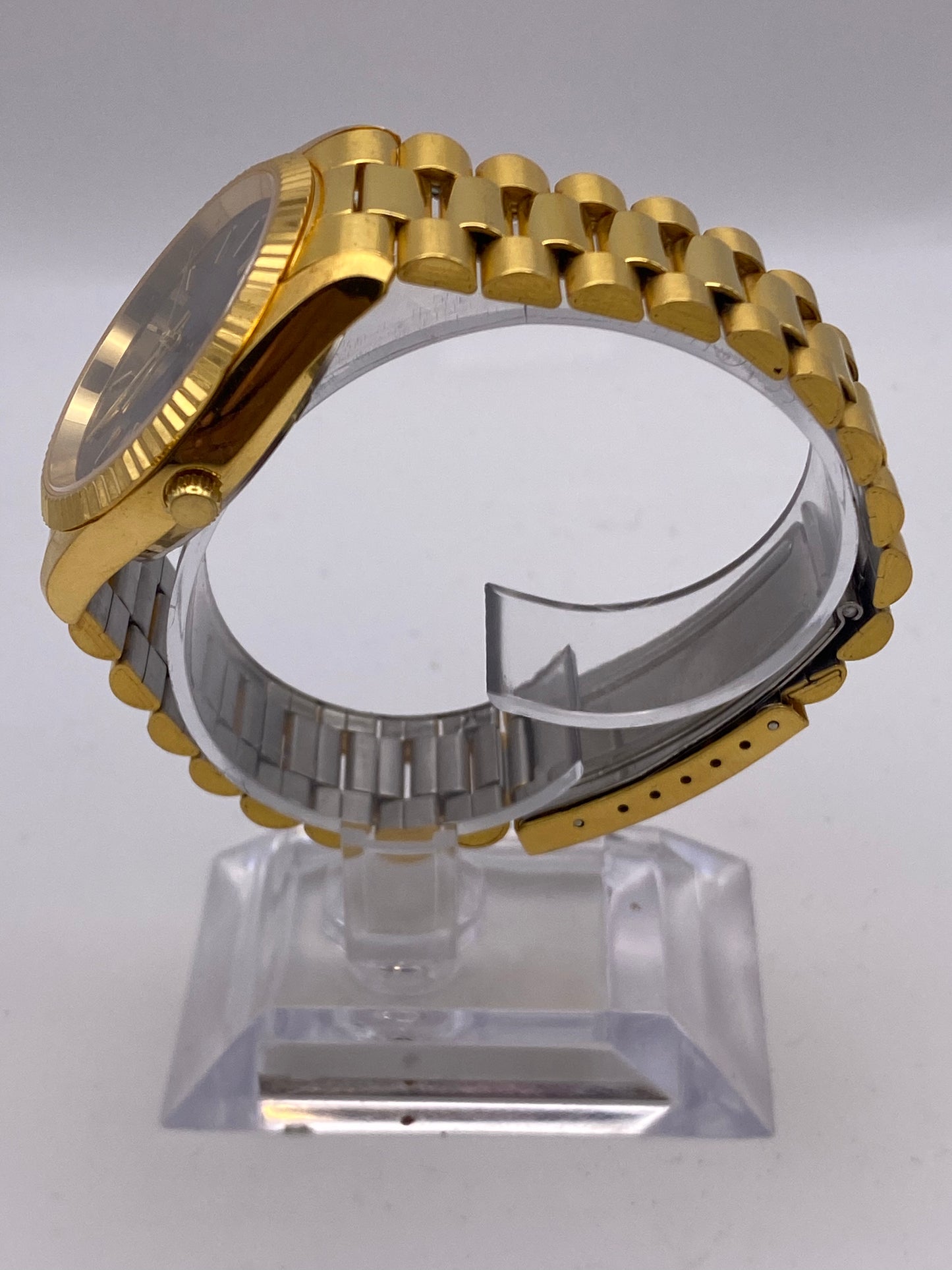 Vintage Gents Gruen Day Date Quartz Gold Plated Dress Watch With Box