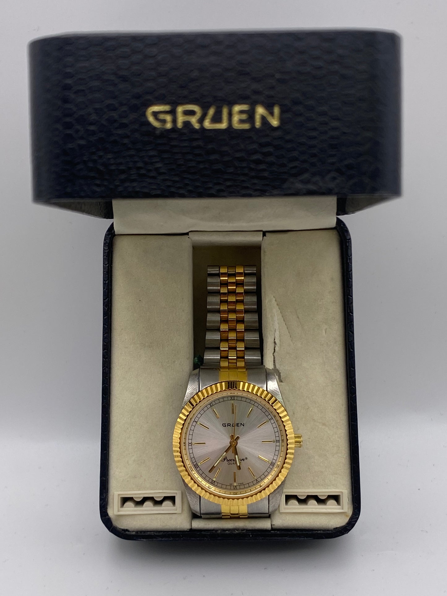 Gents Gruen Two Tone Quartz Dress Watch With Box