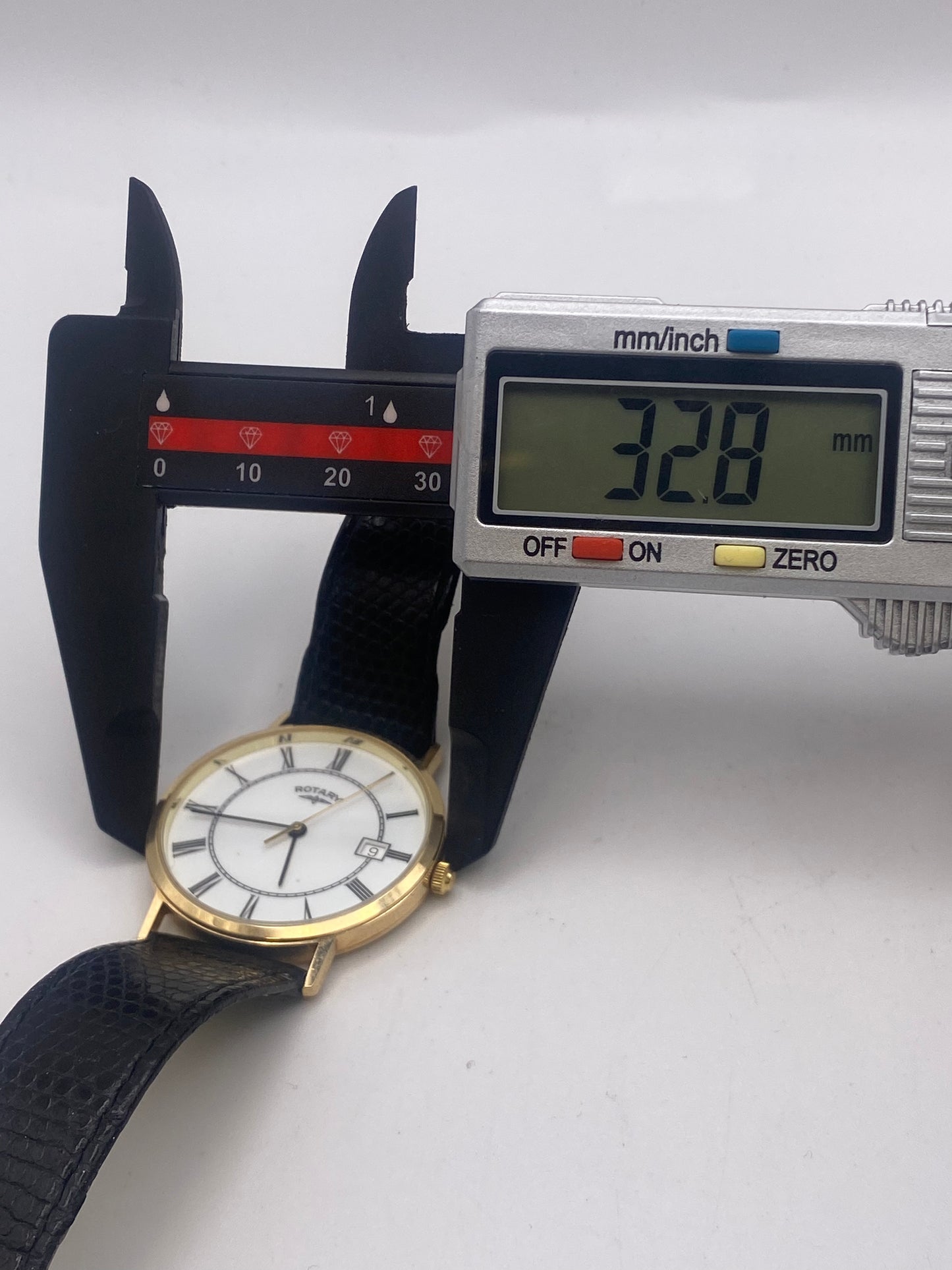 Rotary Gents White Dial Quartz 9ct Gold Dress Watch With Box