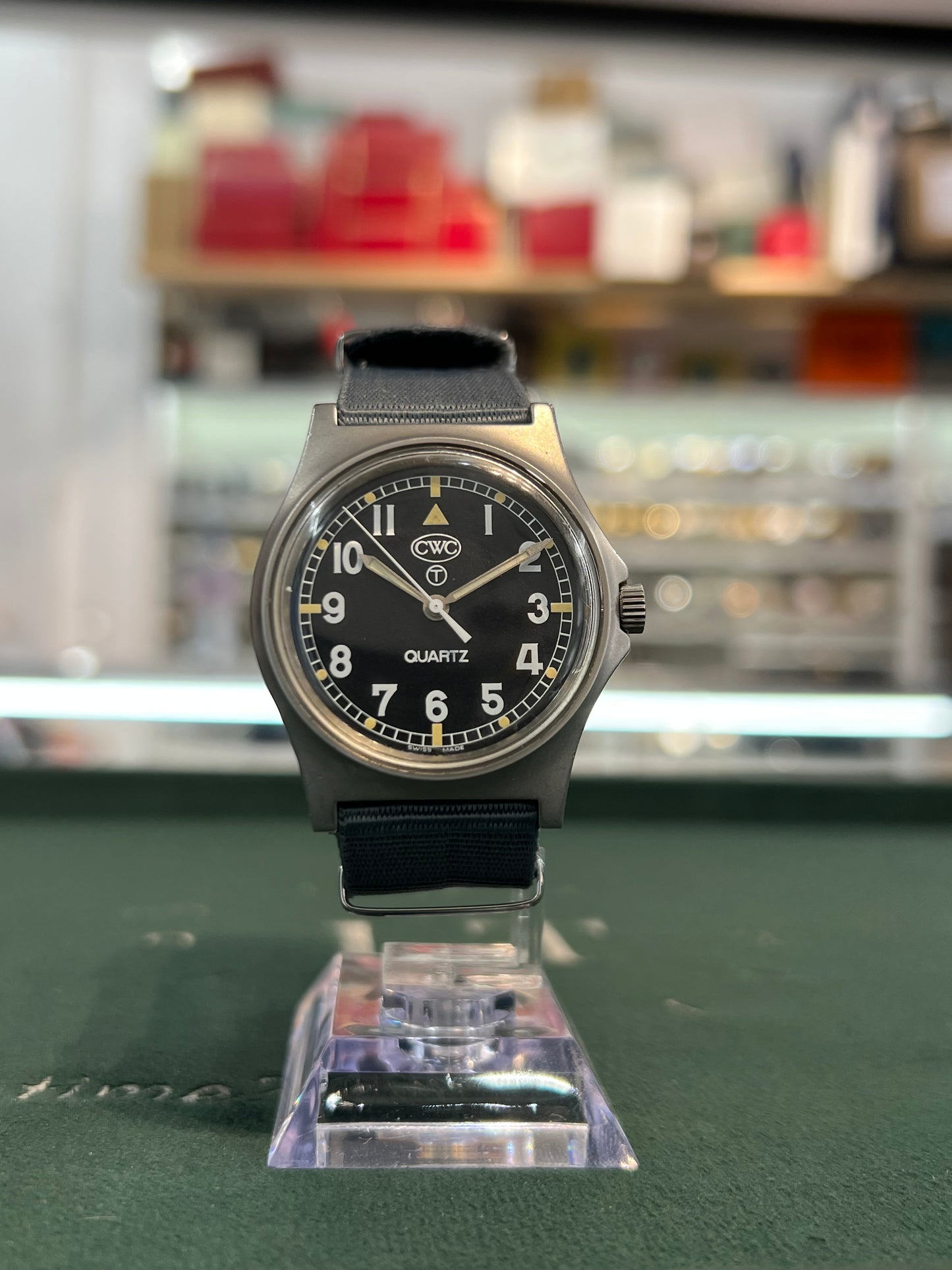 Vintage CWC W10 British Military Issue Quartz Wrist Watch 2004