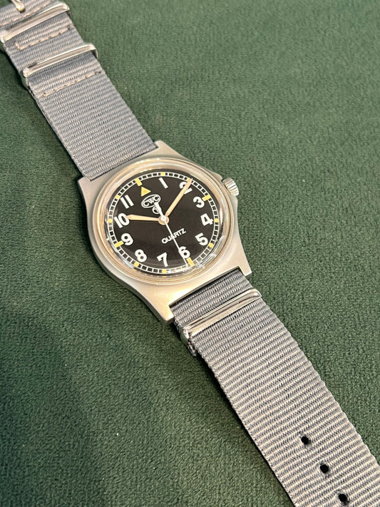 Vintage CWC W10 British Military Issue Quartz Wrist Watch 2004
