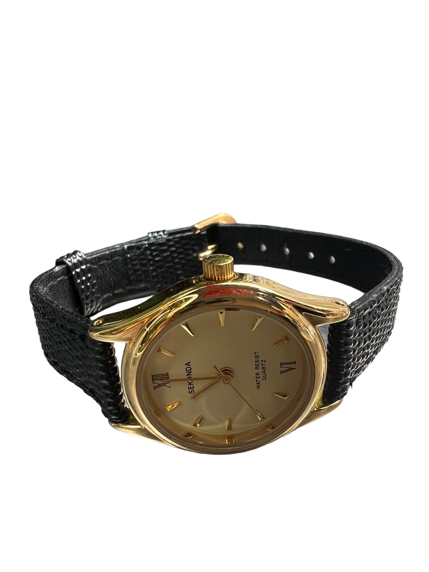 Exquisite Sekonda vintage ladies water resistant watch with black leather strap