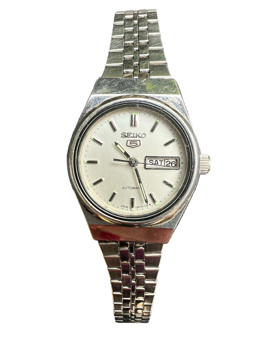 Exquisite vintage Seiko 5 Automatic ladies women’s watch in stainless steel original bracelet