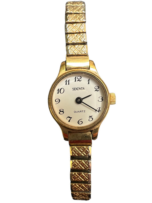 Spectacular Sekonda vintage ladies women’s cocktail  dress watch on stretchy bracelet